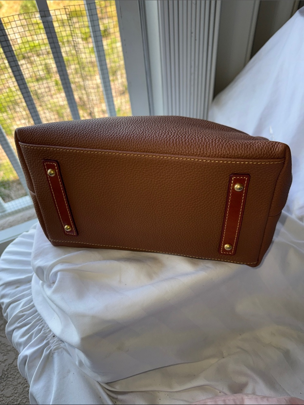 NWT - Dooney & Bourke Dillon Satchel Caramel Pebbled Leather. - Picture 3 of 7